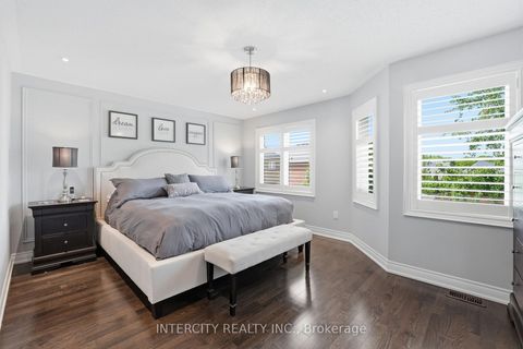 Photo 18 at 2 Fairmont Ridge Trail, Nobleton, King