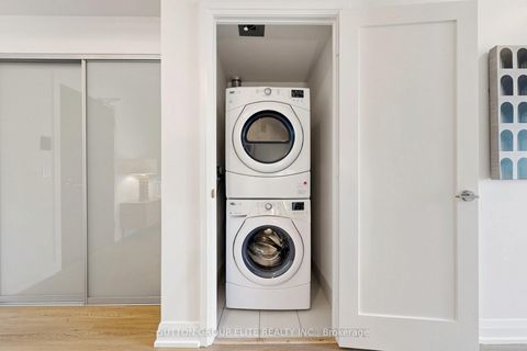Photo 19 at 309 - 2 Anndale Drive, Willowdale East, Toronto