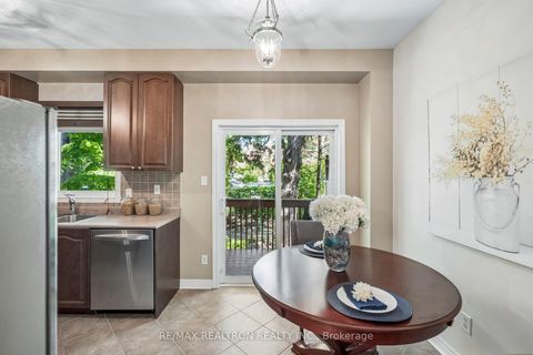 Photo 10 at 272 Tom Taylor Crescent, Summerhill Estates, Newmarket
