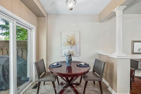 Photo 11 at 272 Tom Taylor Crescent, Summerhill Estates, Newmarket