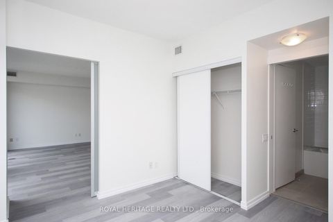 Photo 20 at 1216 - 105 Queensway Avenue, Swansea, Toronto