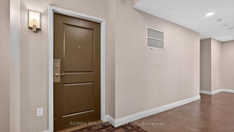 Photo 2 at 2902 - 125 Western Battery Road, Niagara, Toronto