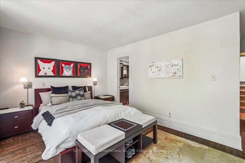 Photo 14 at 9 Rose Avenue, South St. James Town, Toronto