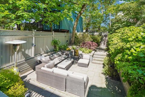 Photo 36 at 9 Rose Avenue, South St. James Town, Toronto