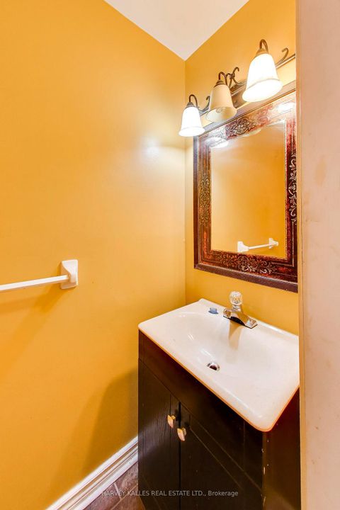 Photo 11 at 70 Andona Crescent, Centennial Scarborough, Toronto