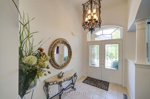 Photo 4 at 6 Sachet Drive, Oak Ridges Lake Wilcox, Richmond Hill