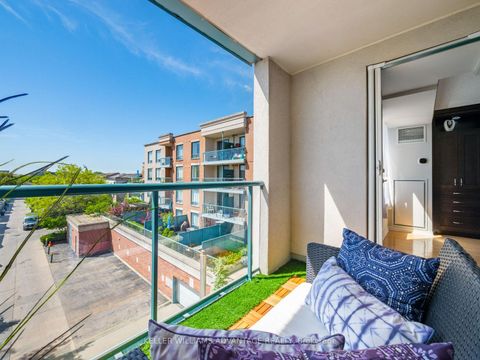 Photo 28 at 424 - 1733 Queen Street E, The Beaches, Toronto