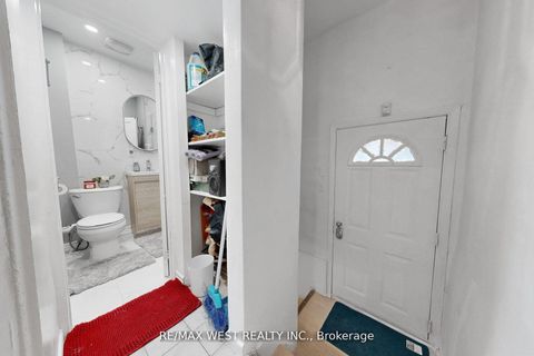 Photo 14 at 538 McRoberts Avenue, Fairbank, Toronto