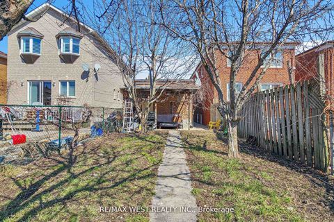 Photo 30 at 538 McRoberts Avenue, Fairbank, Toronto