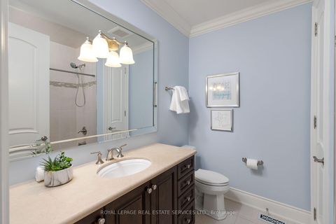 Photo 25 at 68 Annsleywood Court, Kleinburg, Vaughan