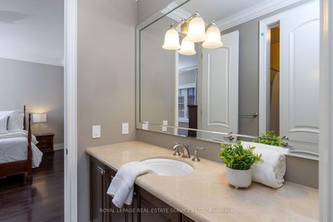 Photo 27 at 68 Annsleywood Court, Kleinburg, Vaughan