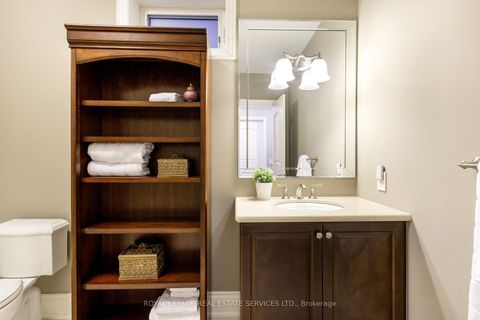 Photo 35 at 68 Annsleywood Court, Kleinburg, Vaughan