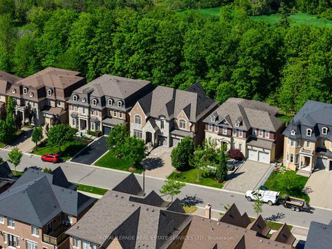 Photo 49 at 68 Annsleywood Court, Kleinburg, Vaughan