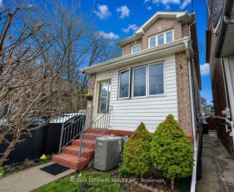 Photo 0 at 227 Earlscourt Avenue, Fairbank, Toronto