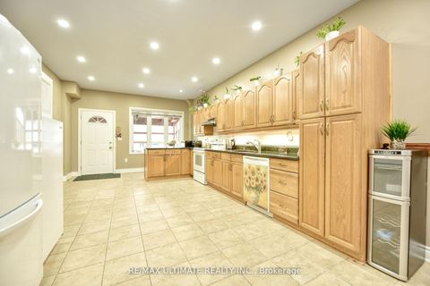 Photo 4 at 227 Earlscourt Avenue, Fairbank, Toronto