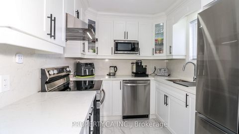 Photo 7 at 3 Coleman Drive, Edgehill Drive, Barrie