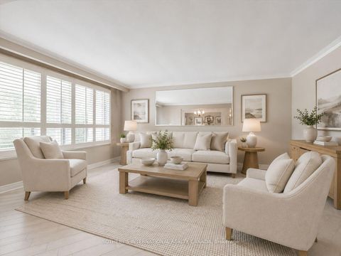 Photo 6 at 502 Queens Drive, Rustic, Toronto