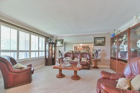 Photo 7 at 502 Queens Drive, Rustic, Toronto