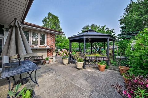 Photo 44 at 502 Queens Drive, Rustic, Toronto