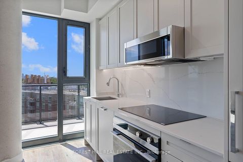 Photo 11 at 906 - 250 Lawrence Avenue W, Lawrence Park North, Toronto