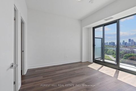 Photo 14 at 906 - 250 Lawrence Avenue W, Lawrence Park North, Toronto