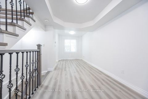 Photo 4 at 123 Enderby Road, Danforth, Toronto