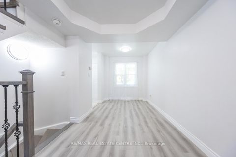 Photo 6 at 123 Enderby Road, Danforth, Toronto