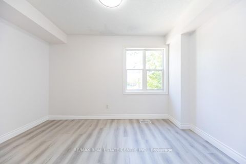 Photo 18 at 123 Enderby Road, Danforth, Toronto