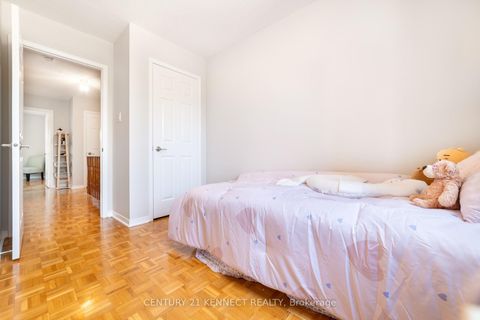 Photo 14 at 470 Brownridge Drive, Brownridge, Vaughan