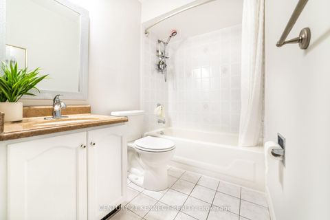 Photo 15 at 470 Brownridge Drive, Brownridge, Vaughan