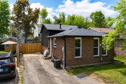 Photo 3 at 45 AUSTEN Lane, Letitia Heights, Barrie