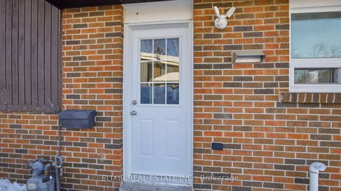 Photo 4 at 45 AUSTEN Lane, Letitia Heights, Barrie
