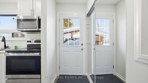 Photo 5 at 45 AUSTEN Lane, Letitia Heights, Barrie