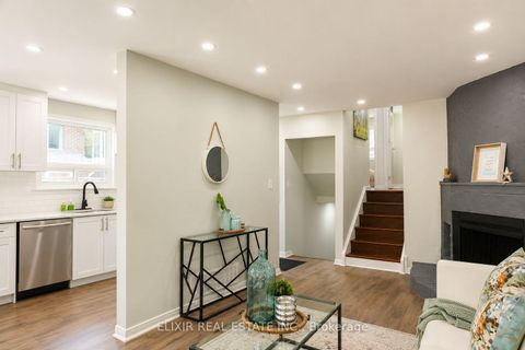 Photo 8 at 45 AUSTEN Lane, Letitia Heights, Barrie