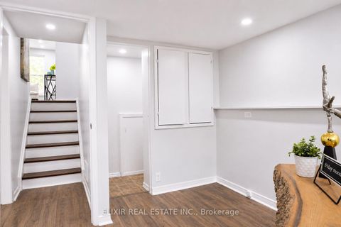 Photo 18 at 45 AUSTEN Lane, Letitia Heights, Barrie