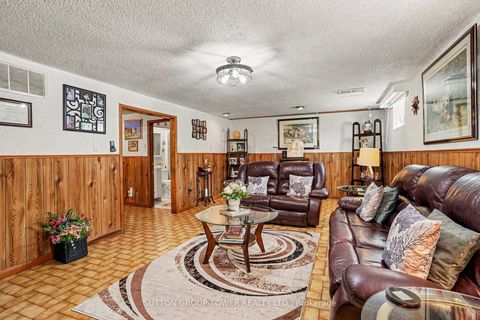 Photo 18 at 11 Kinnie Court, Black Creek, Toronto