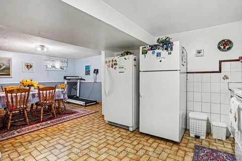 Photo 20 at 11 Kinnie Court, Black Creek, Toronto