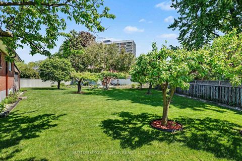 Photo 29 at 11 Kinnie Court, Black Creek, Toronto