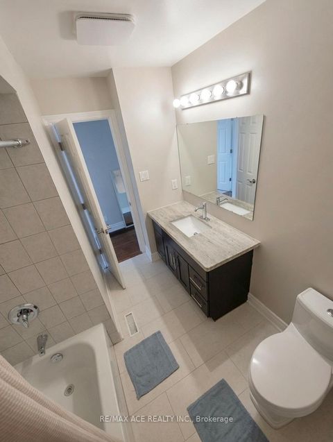 Photo 22 at 10 Parkdene Court, L'Amoreaux, Toronto