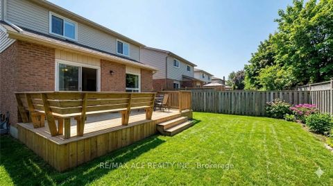 Photo 24 at 10 Parkdene Court, L'Amoreaux, Toronto