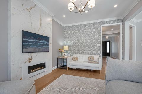 Photo 12 at 35 Mahogany Forest Drive, Patterson, Vaughan