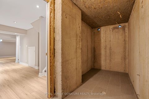 Photo 41 at 35 Mahogany Forest Drive, Patterson, Vaughan