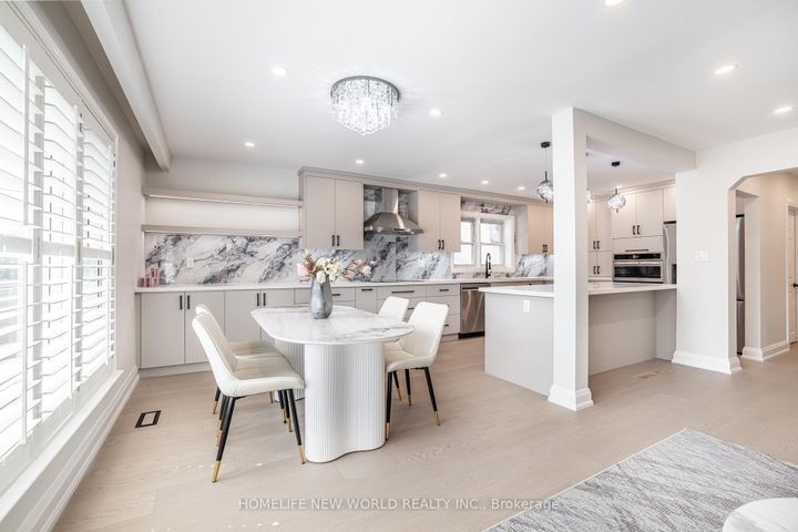 Photo 4 at 192 Combe Avenue, Bathurst Manor, Toronto