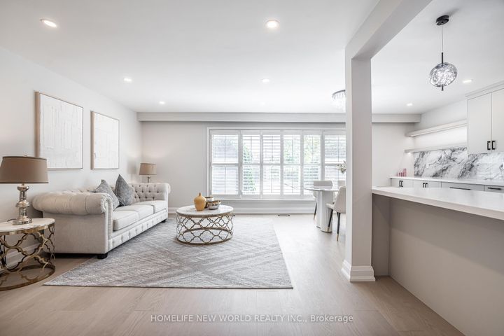 Photo 8 at 192 Combe Avenue, Bathurst Manor, Toronto