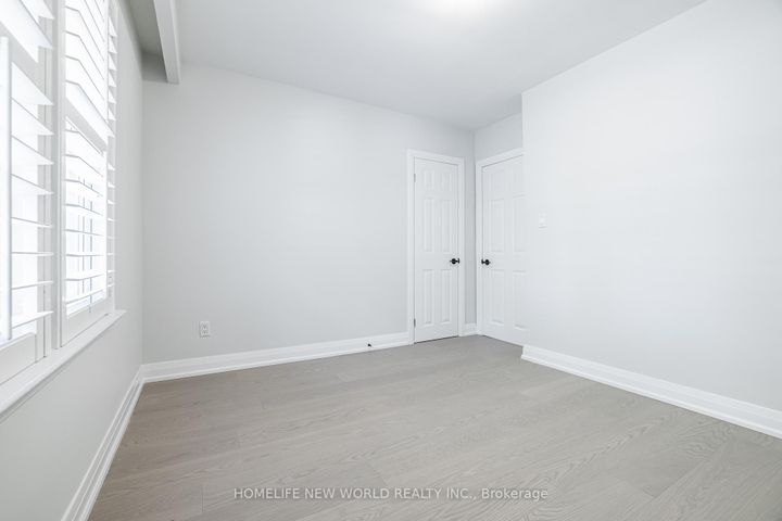 Photo 13 at 192 Combe Avenue, Bathurst Manor, Toronto