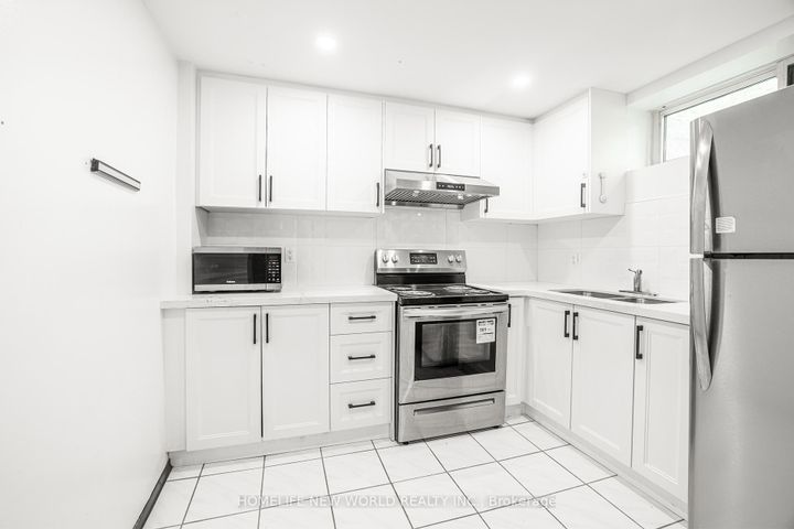 Photo 17 at 192 Combe Avenue, Bathurst Manor, Toronto