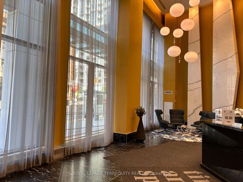 Photo 3 at 936 - 135 Lower Sherbourne Street, Waterfront Communities C8, Toronto