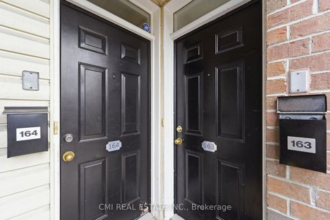 Photo 4 at 164 - 760 Lawrence Avenue W, Glen Park, Toronto