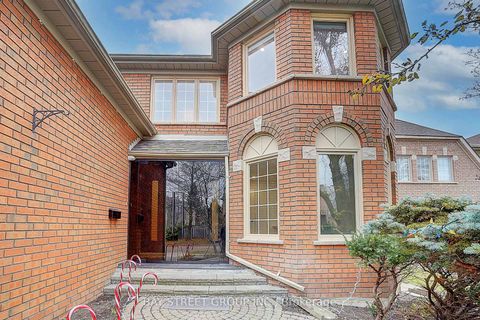 Photo 4 at 8 Mooreland Court, Markham Village, Markham