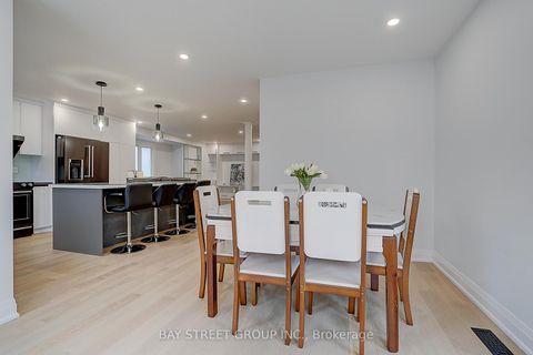 Photo 16 at 8 Mooreland Court, Markham Village, Markham
